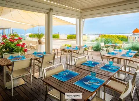 Restaurant in the external dehors