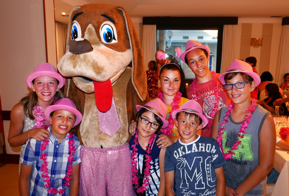 Children and Entertainment Children and Entertainment